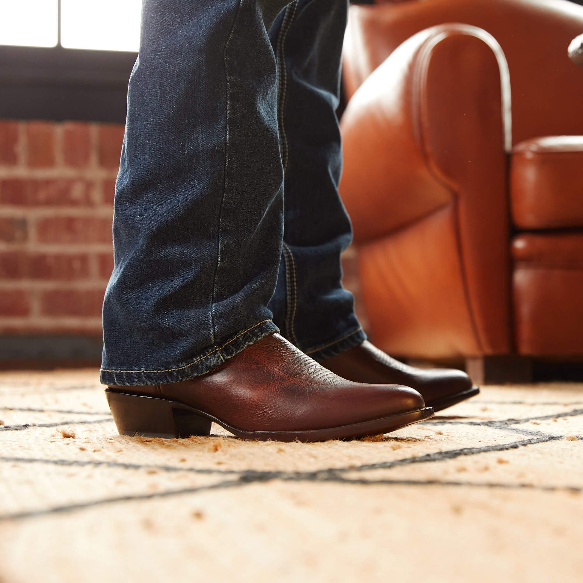 Ariat Bench Made James Western Boot