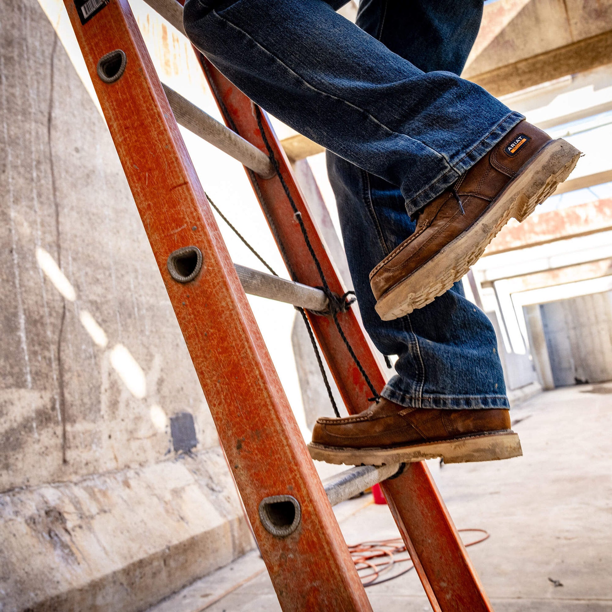 Ariat Rebar Lift Chukka Composite Toe Work Boot