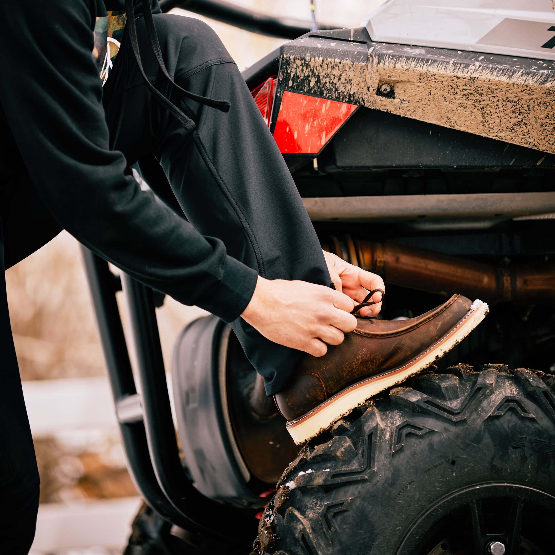 Ariat Recon Country
