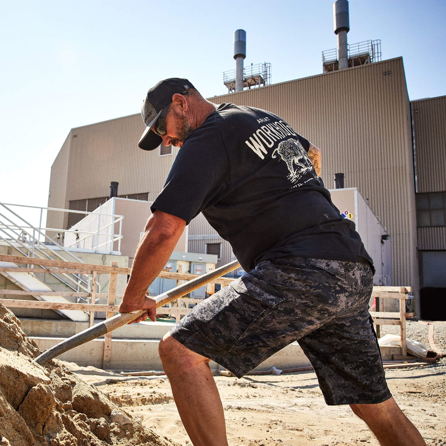 Ariat Rebar DuraStretch Made Tough Cargo 11" Short