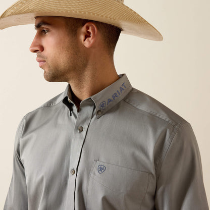 Ariat Team Logo Lightweight Twill Fitted Shirt