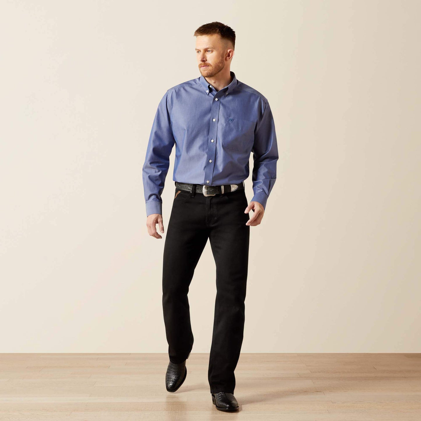 Ariat Wrinkle Free Solid Pinpoint Oxford Classic Fit Shirt