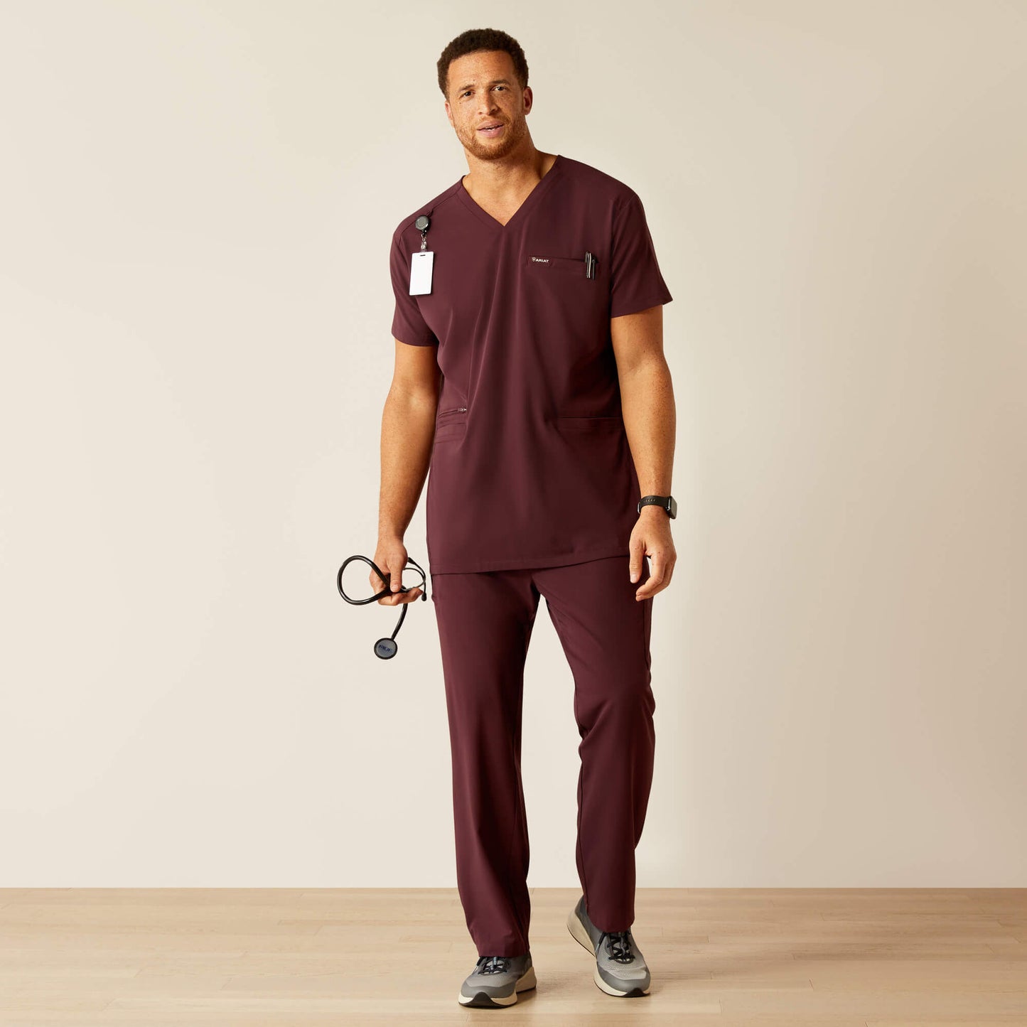 Ariat Derham 6 Pocket Scrub Top