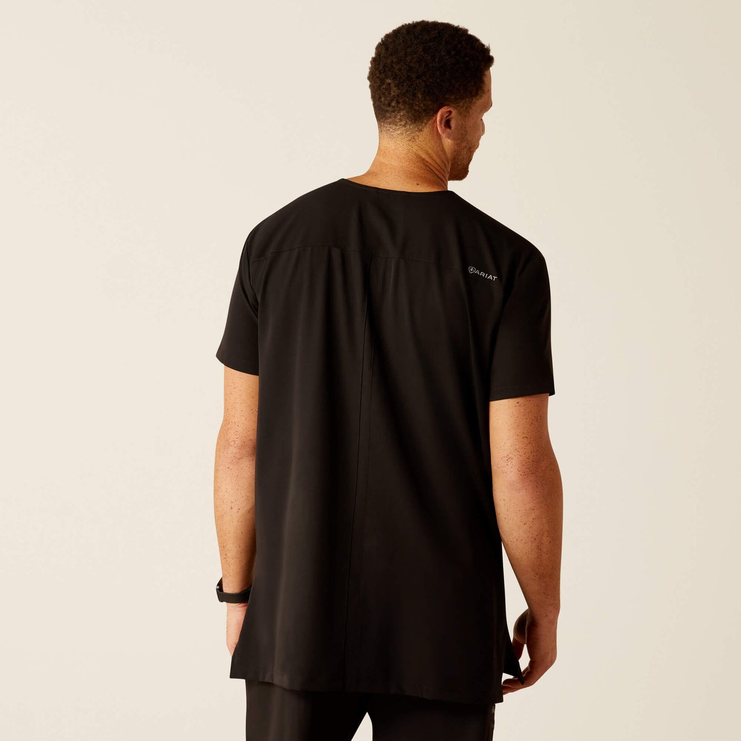 Ariat Derham 6 Pocket Scrub Top