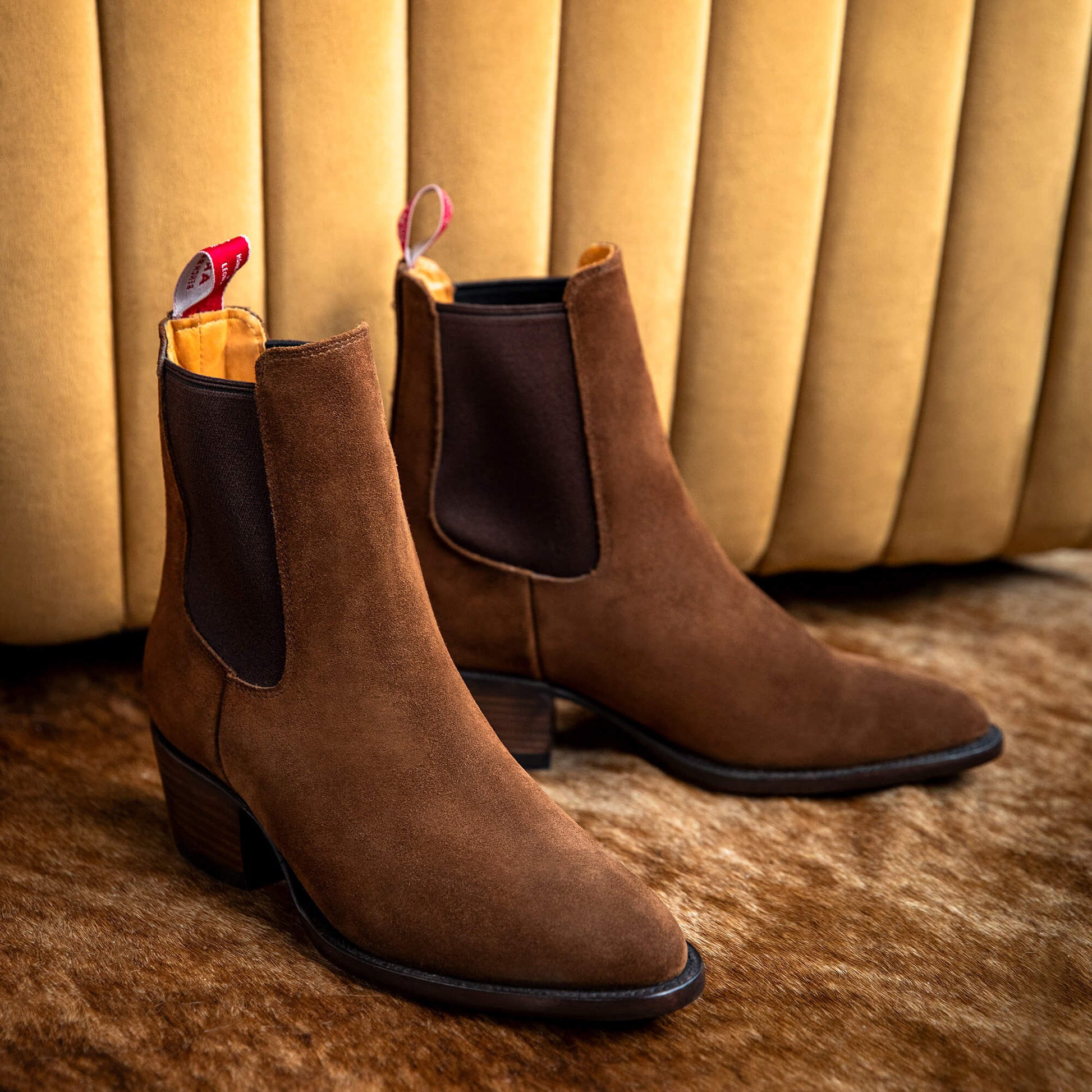 Ariat Bench Made Eleanor Almond Toe Chelsea Boot
