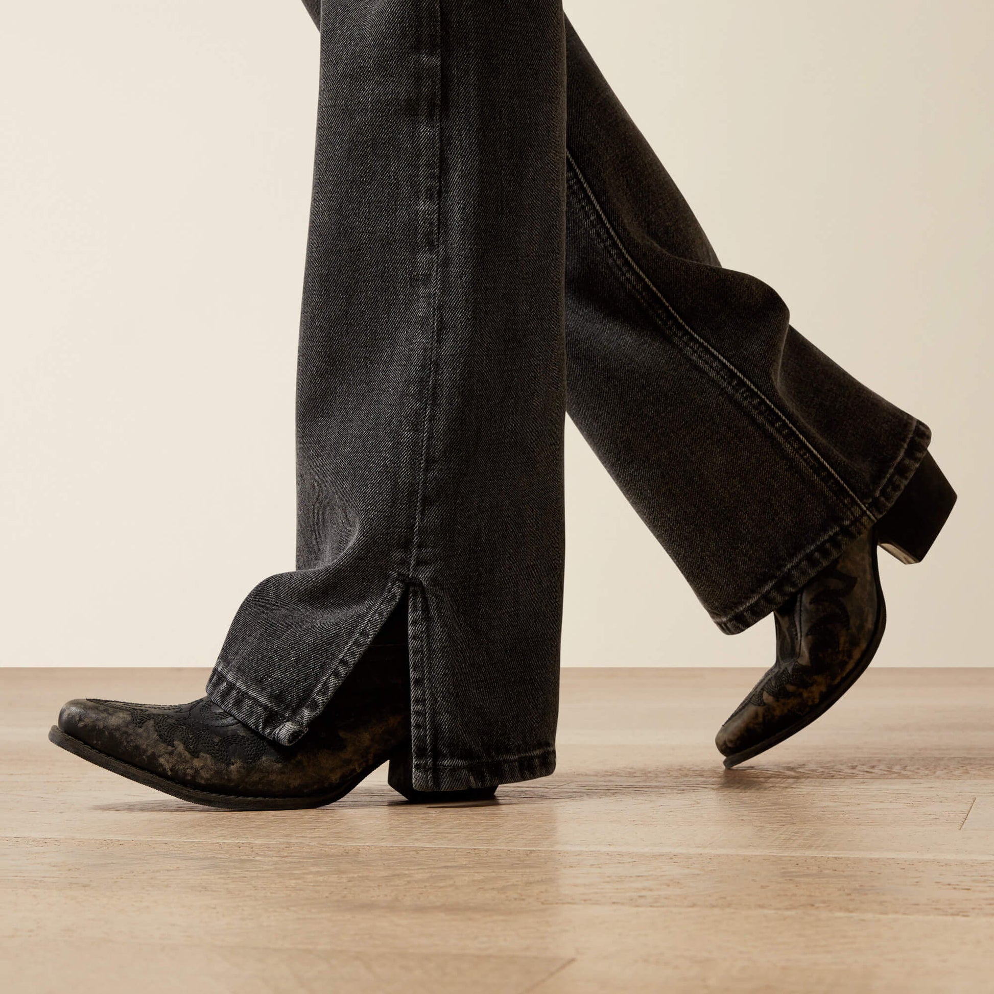 Ariat Ultra High Rise Cheyenne Yoke Tomboy Boot Cut Jean