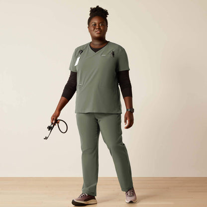 Ariat Clara 6 Pocket Scrub Top