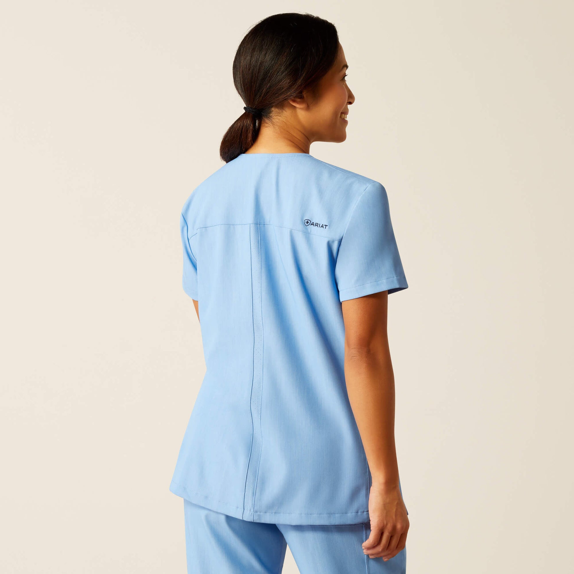 Ariat Clara 6 Pocket Scrub Top