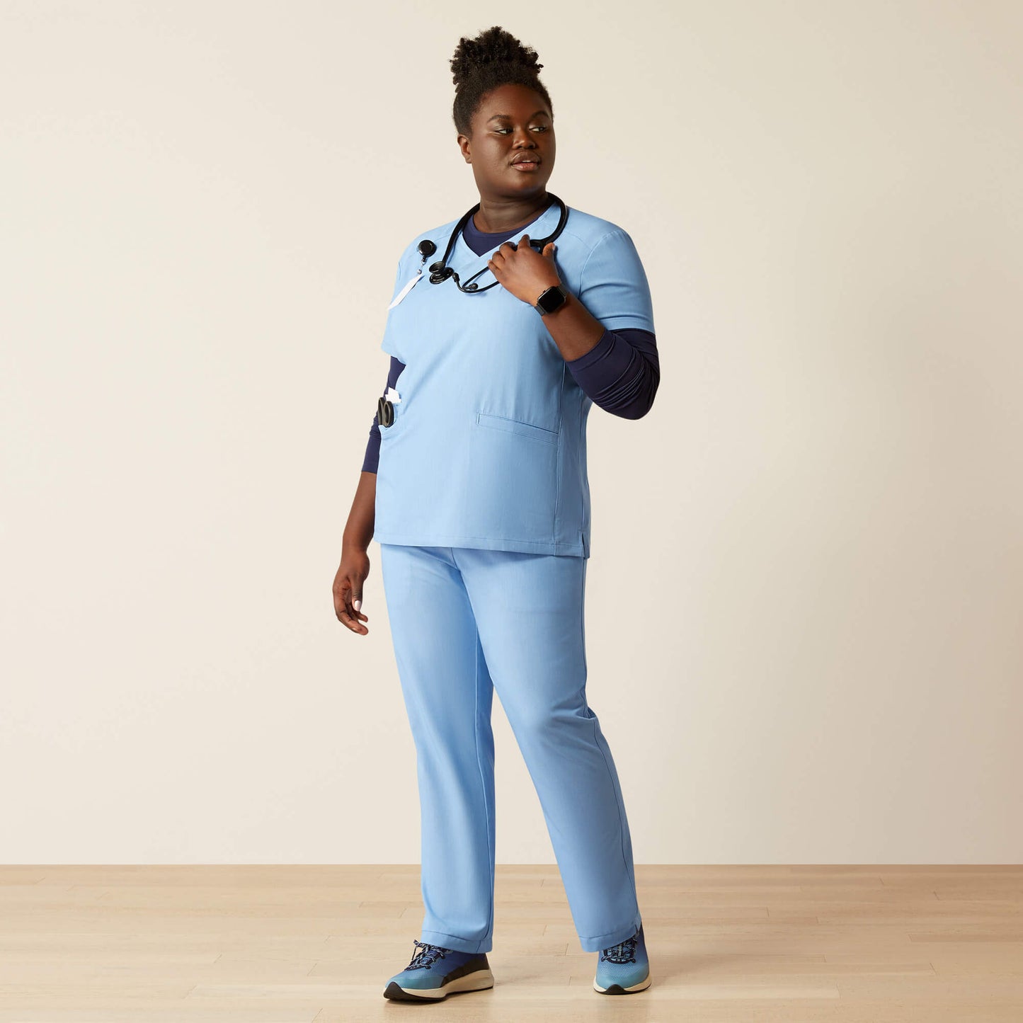 Ariat Clara 6 Pocket Scrub Top