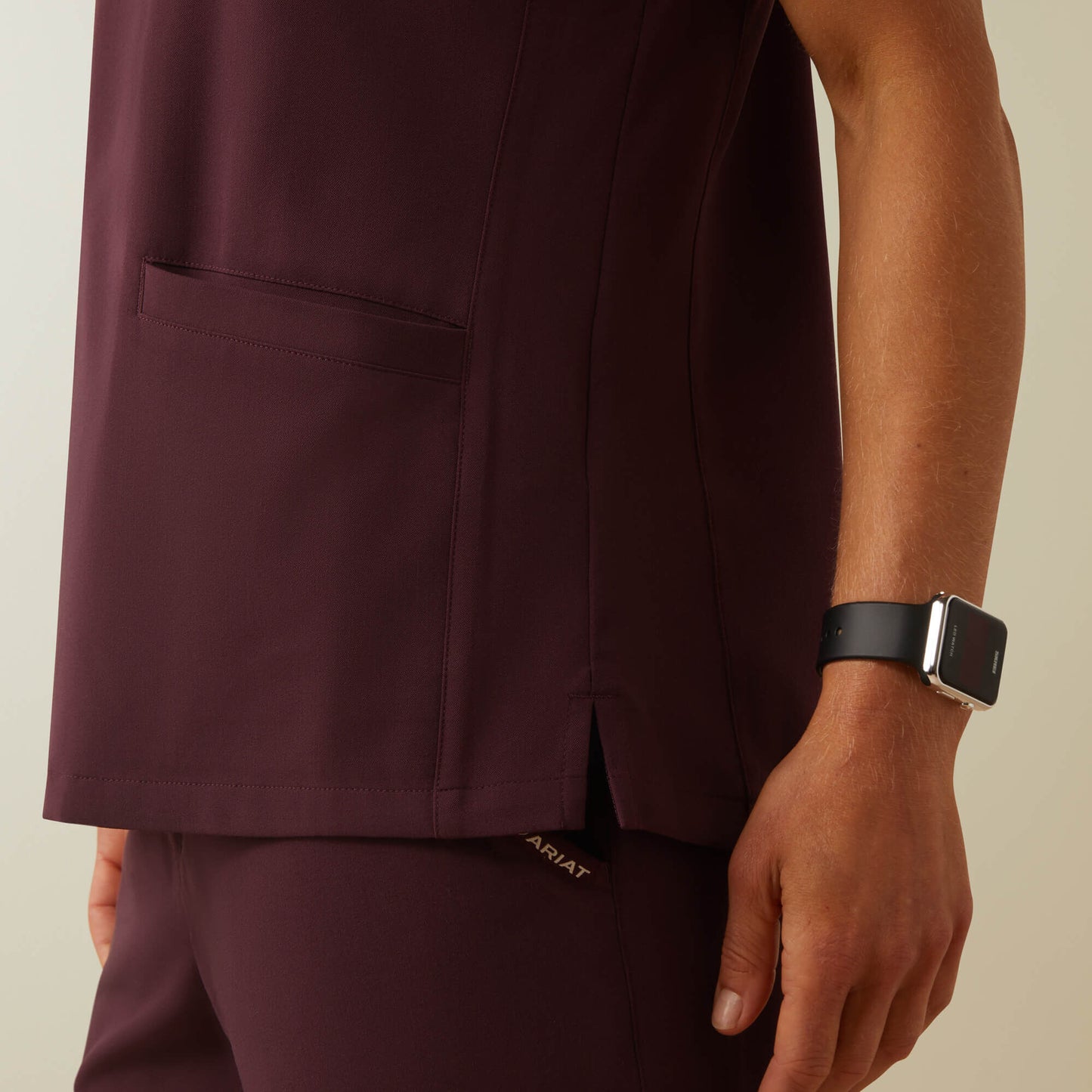 Ariat Clara 6 Pocket Scrub Top