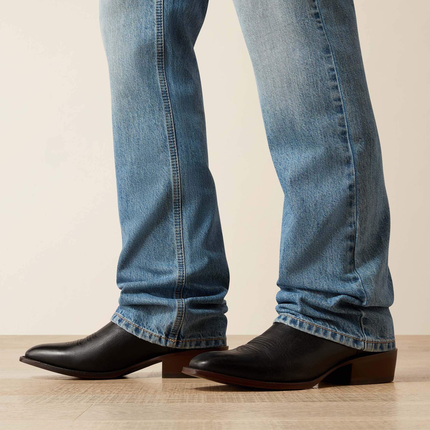 Ariat M5 Straight Gilroy Straight Leg Jean